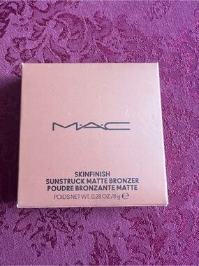 MAC Skinfinish Sunstruck Matte Bronzer - Peachy Rose Case